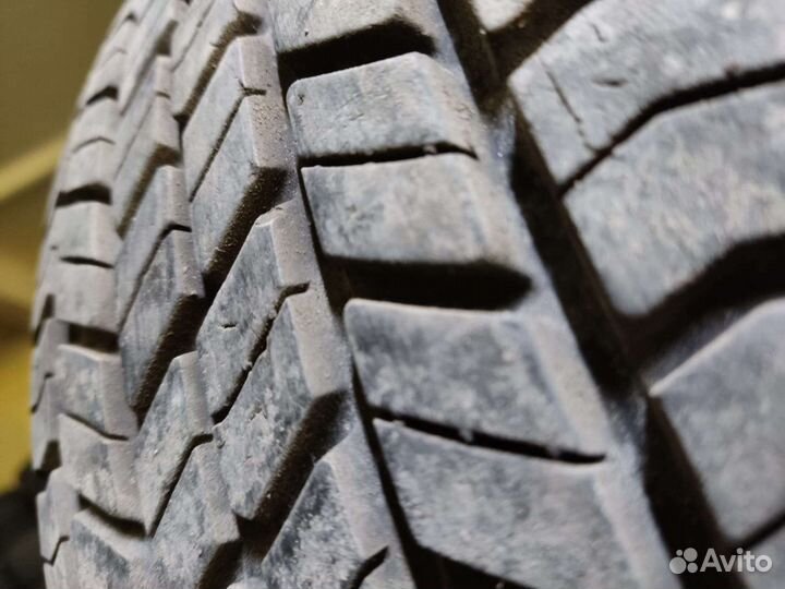 Yokohama Geolandar G035 215/60 R16