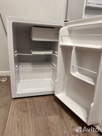 Холодильник маленький