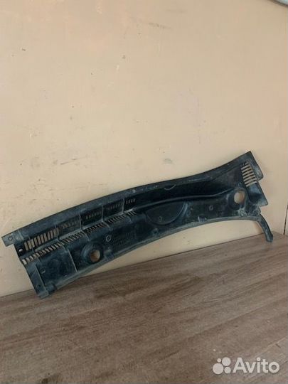 Жабо Aveo (T250) (левая часть)