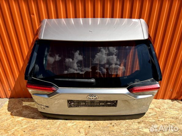 Toyota Rav 4 50 крышка багажника 2018-2023