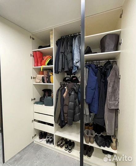 Шкаф распашной/ Прихожая