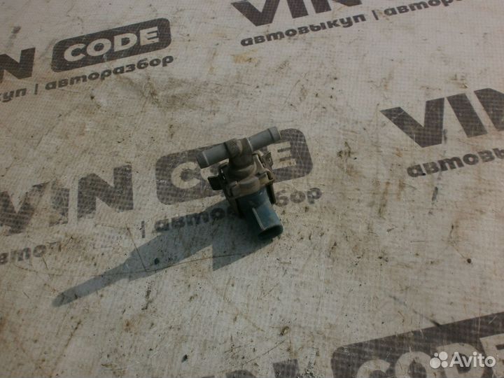 Клапан вакуумный Тойота Витц