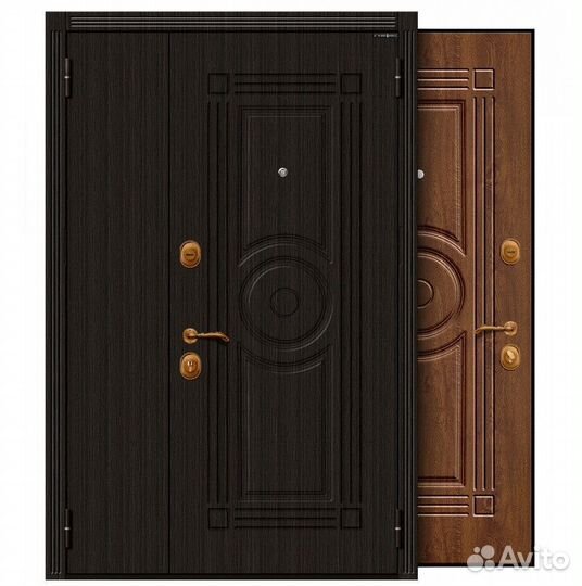 Входная двустворчатая дверь