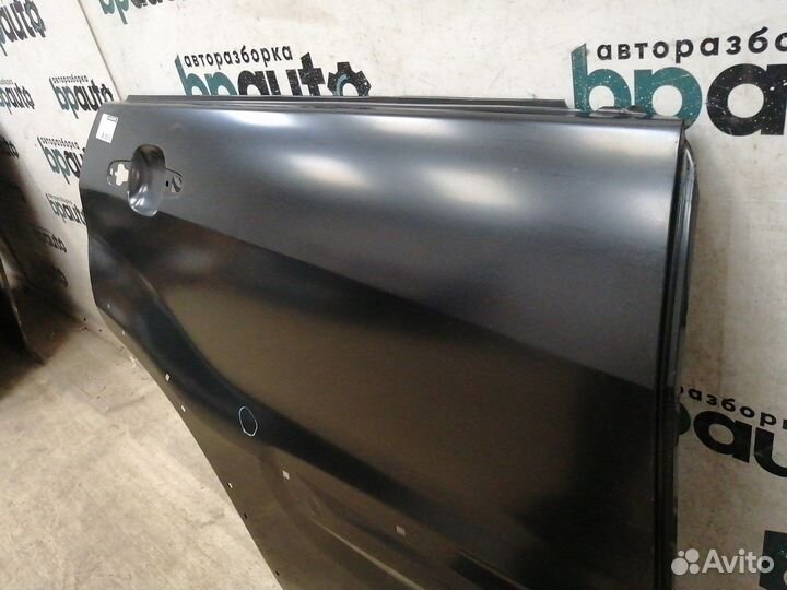 Дверь задняя правая 67113-42040 Toyota Rav4