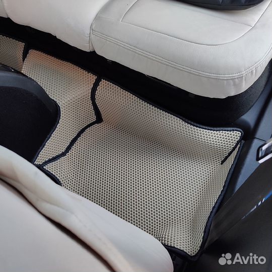 EVA коврики 3D на Skoda Yeti с бортами