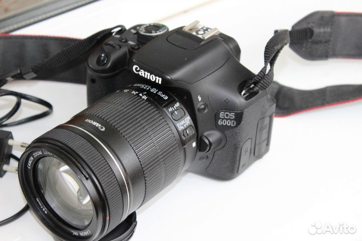 Canon EOS 600D kit 18-135