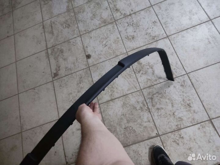 Накладка на передний бампер skoda octavia tour A4