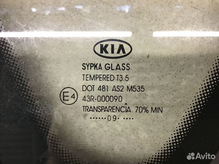 Стекло кузовное глухое левое Kia Ceed 2007- 2012