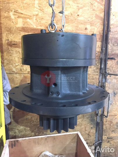 Редуктор поворота Hitachi ZX350LCK-3G 9204194