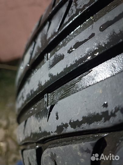 Tigar UHP Ultra High Performance 215/60 R17 96H