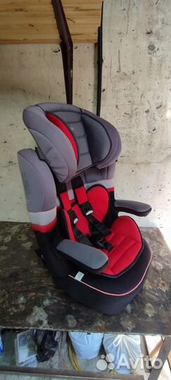 Детское автокресло 9 до 36 кг. Nania