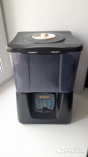 Автокормушка для собак и кошек