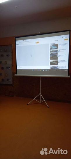 Аренда проектора и экрана,телевизора