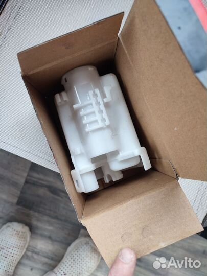 Фильтр топливный Toyota RAV 4 1.8/2.0