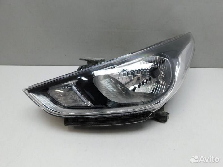 Фара левая Hyundai Solaris