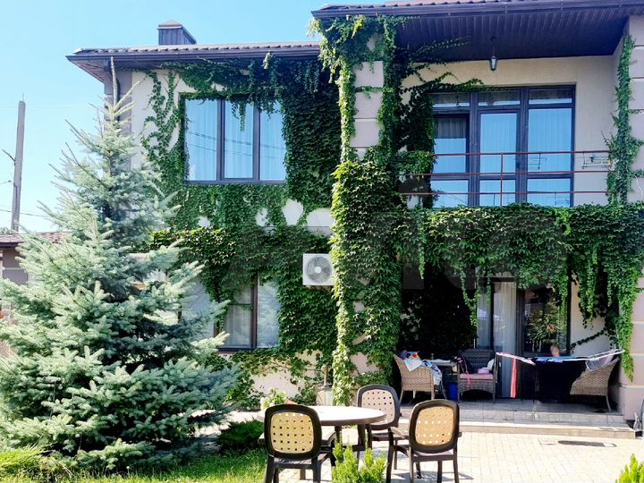 Дом 203,5 м² на участке 5,7 сот.