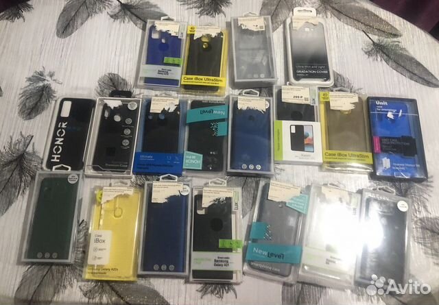 19 чехлов доя разных телефонов