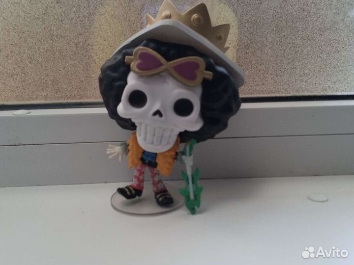 Фигурка Брука из one piece Funko pop
