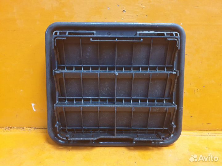 Решетка вентиляционная багажника Hyundai Tucson 3