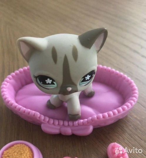 Littlest pet shop lps