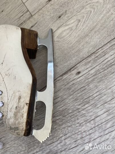 Коньки фигурные вифа