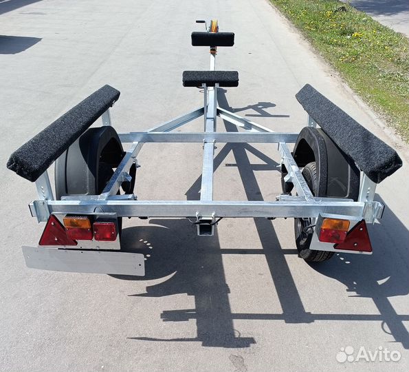 Прицеп лодочный кмз 4,4х1,5 