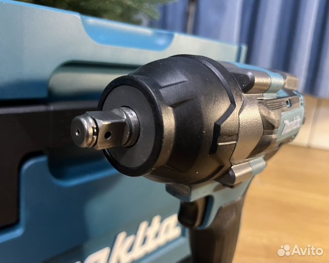 Гайковерт makita 700nm