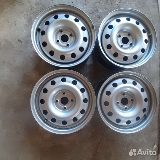 Диски штампованные R15/4*100 Solaris Rio X-line