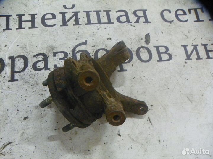 Кулак поворотный передний правый Hyundai Tucson