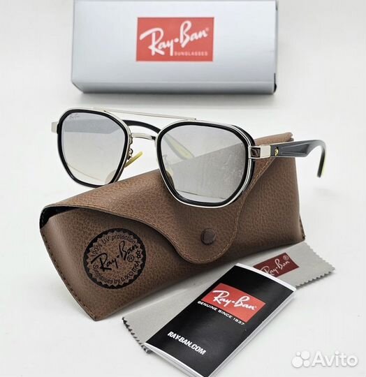 Солнцезащитные очки Ray Ban