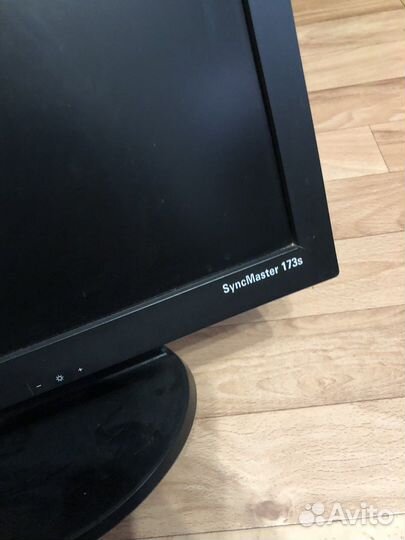Монитор Samsung syncmaster 173s