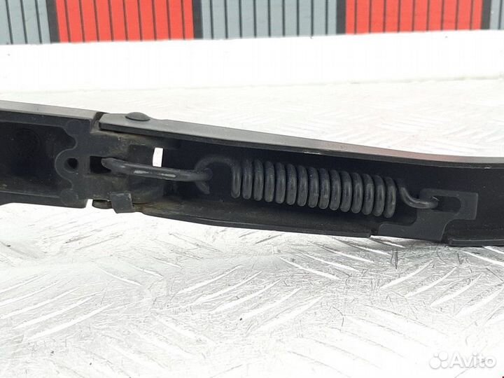 Щеткодержатель (поводок стеклоочистителя, дворник)