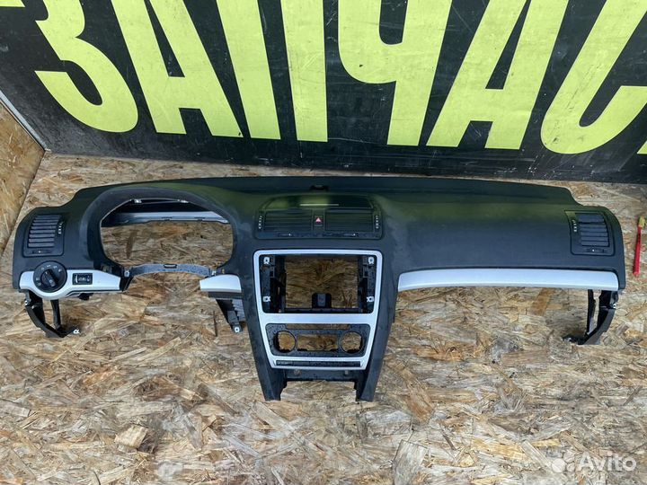 Торпеда Шкода Октавия A5 с подушкой