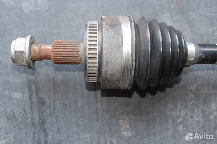 Передний левый привод Mercedes ML-Class W163 ML320