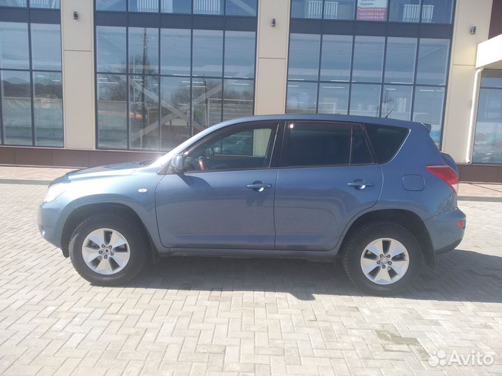 Toyota RAV4 2.0 AT, 2006, 188 600 км