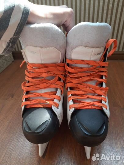 Коньки для хоккея с мячом Kosa