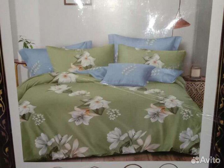 Постельное белье Семейное с двумя пододеяльниками