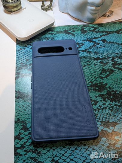 Чехол гугл пиксель 8 про ниллкин синий