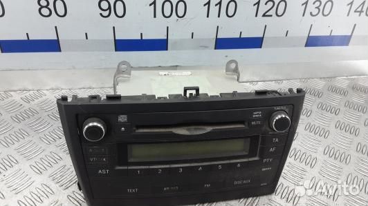 Магнитола toyota avensis T27 (ABG09I401)