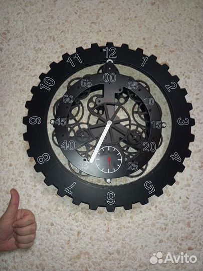 Часы настенные скелетон