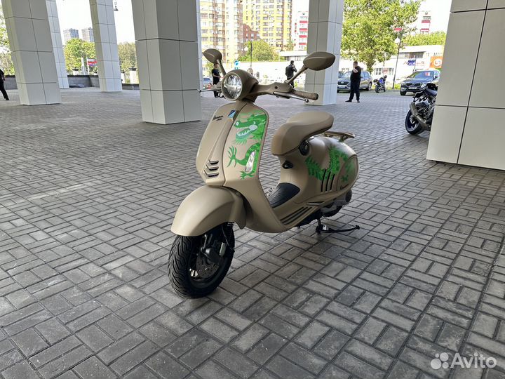 Скутер vespa 946 Dragon 125 (Limited)