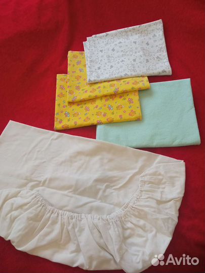 Пакетом детские принадлежности