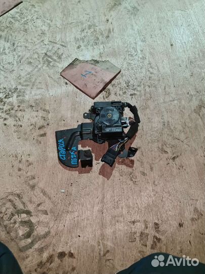 Сервопривод заслонок daihatsu storia