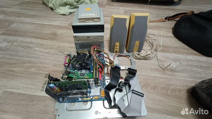 Компьютерные запчасти