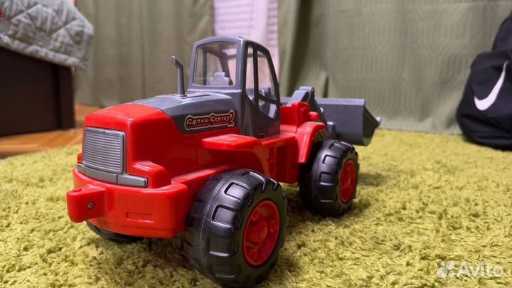 Детский трактор