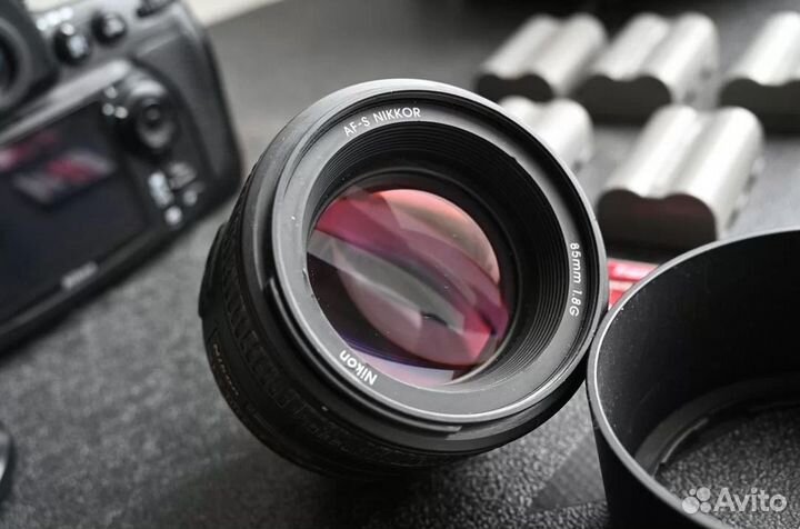 Nikon 85mm f 1 8g af s nikkor