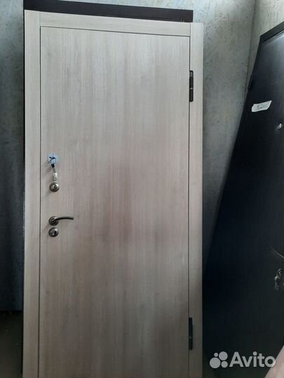 Железная входная дверь.Металл от 2мм