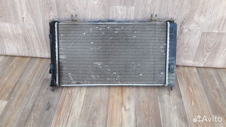 Радиатор охлаждения LADA Granta 2015