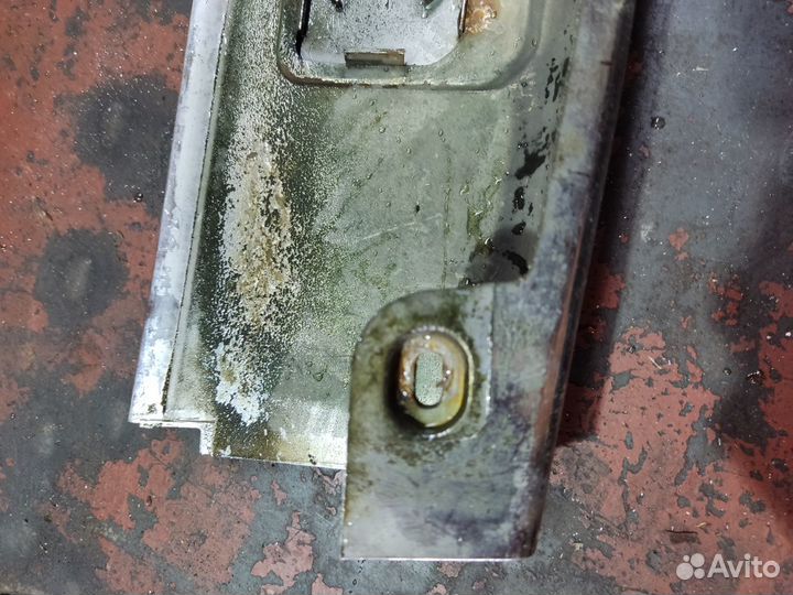 Хромированная накладка кенгурятника Honda CRV RD1