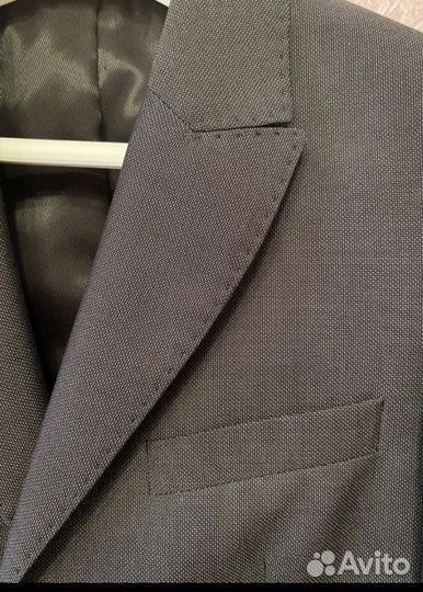 Продам костюм для мальчика 128 размер